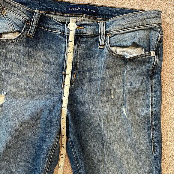 Rock & Republic Womens Size 10 M Distressed Jeans Stretch Straight Leg Faded - Picture 9 of 12
